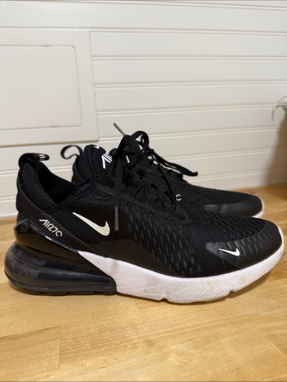 Nike Black/White Air Max 270 Knit Sneakers
